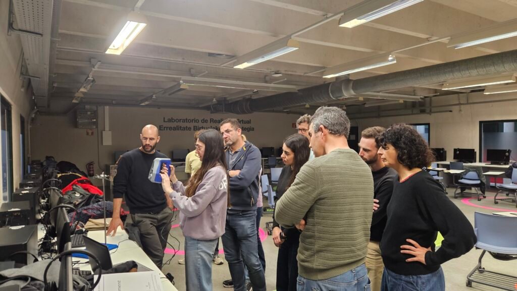 Demostración de tecnología en la reunión